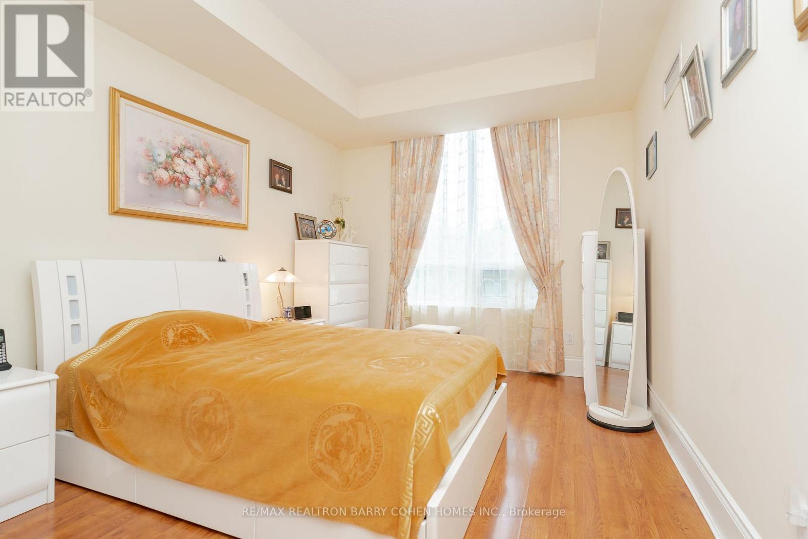 815 - 28 William Carson Crescent, Toronto, Ontario  M2P 2H1 - Photo 8 - C12468843