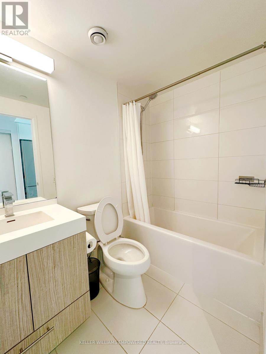 1902 - 251 Jarvis Street, Toronto, Ontario  M5B 0C3 - Photo 6 - C12468888
