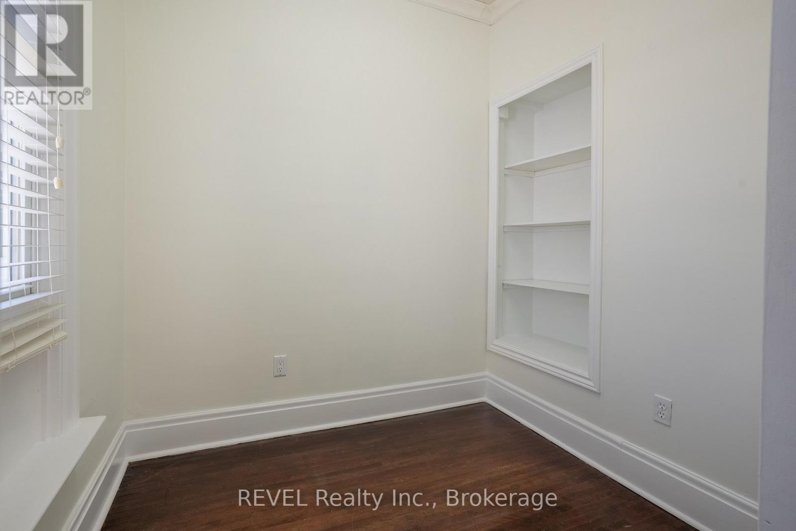 53 Randolph Street, Welland, Ontario  L3B 4C3 - Photo 8 - X12468945