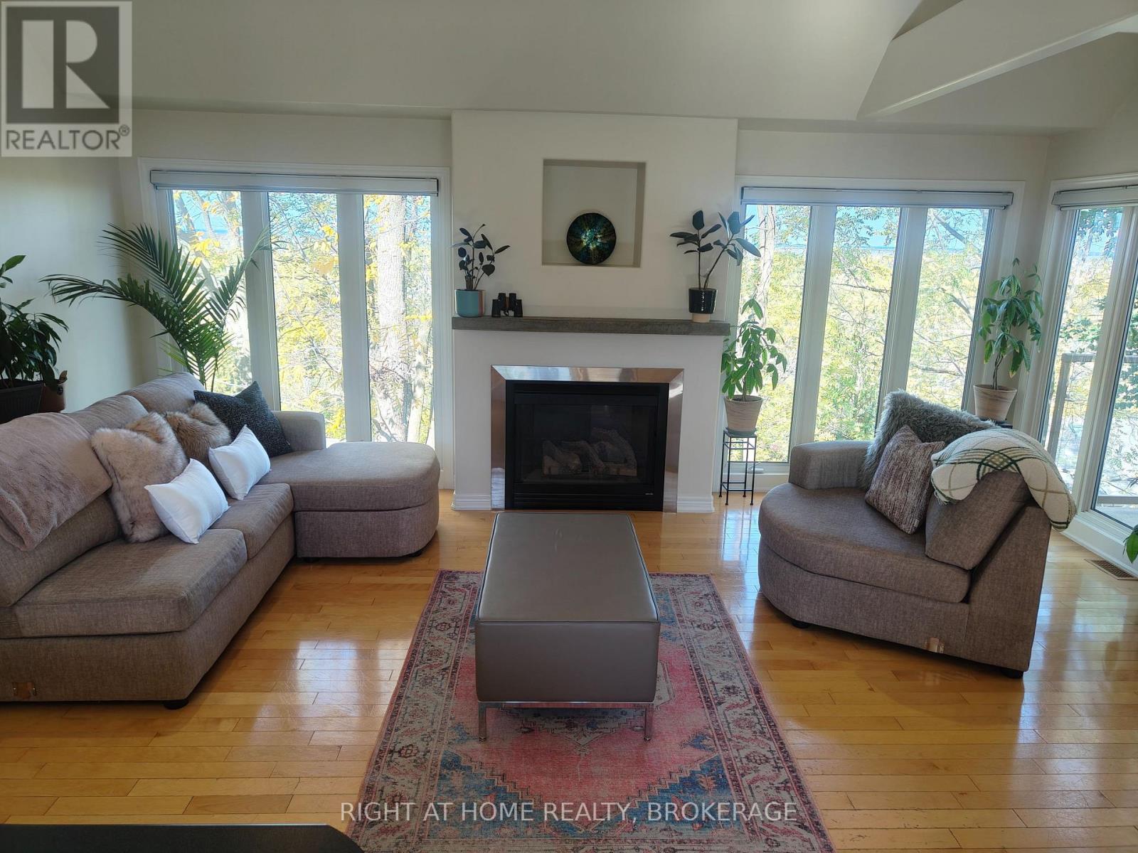 22 Ursula Avenue, St. Catharines, Ontario  L2T 1T1 - Photo 18 - X12469003