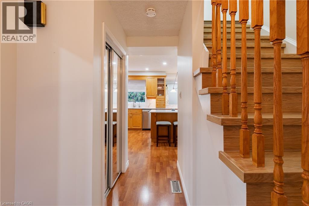48 Windermere Court, Kitchener, Ontario  N2N 2W4 - Photo 2 - 40780133