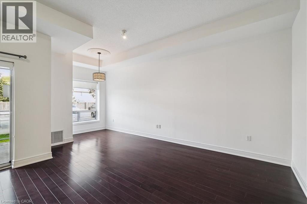 5070 Fairview Street Unit# 102, Burlington, Ontario  L7L 0B8 - Photo 13 - 40780001