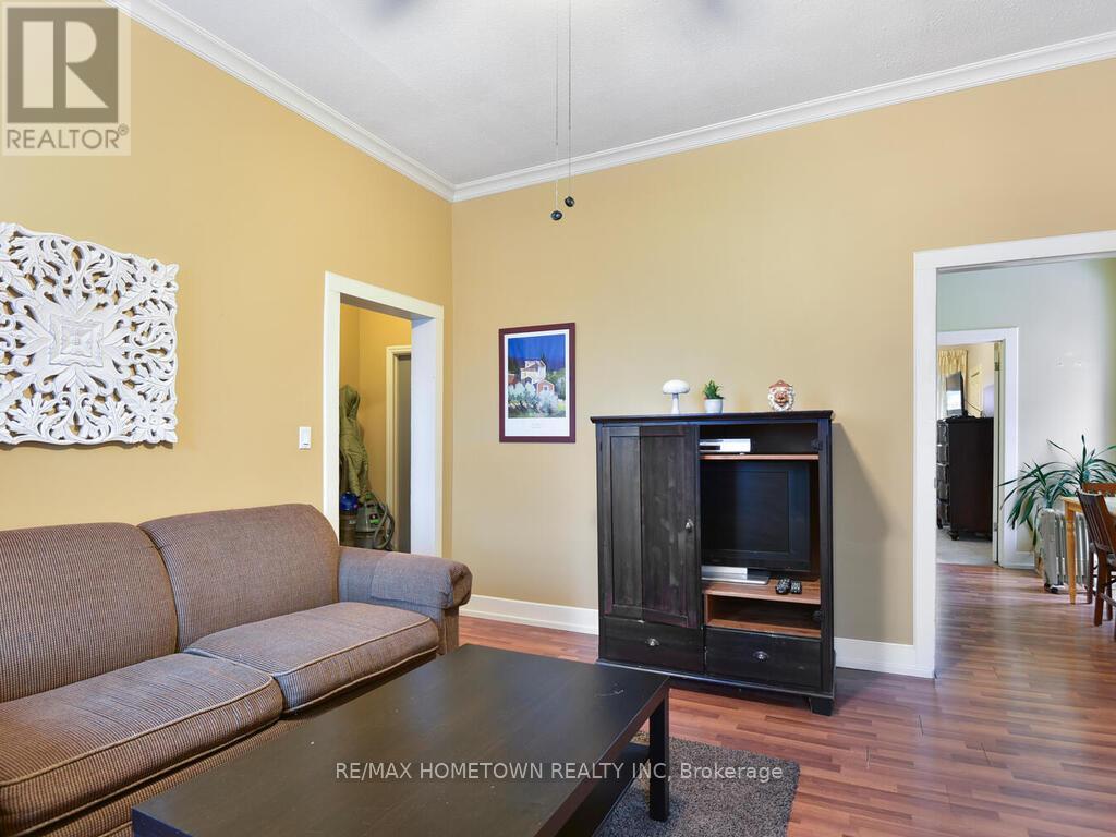 64 King Street E, Brockville, Ontario  K6V 1B3 - Photo 33 - X12468916