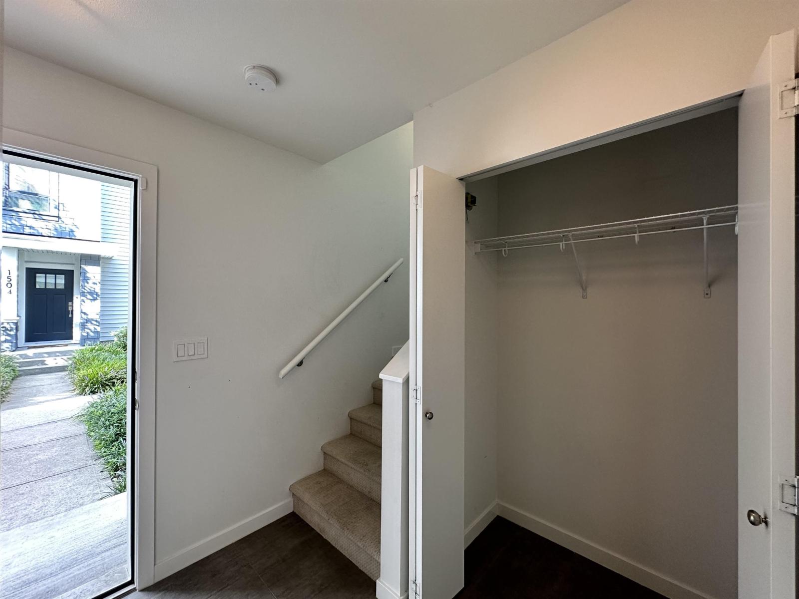 1604 18505 Laurensen Place, Surrey, British Columbia  V4N 6R7 - Photo 2 - R3059467