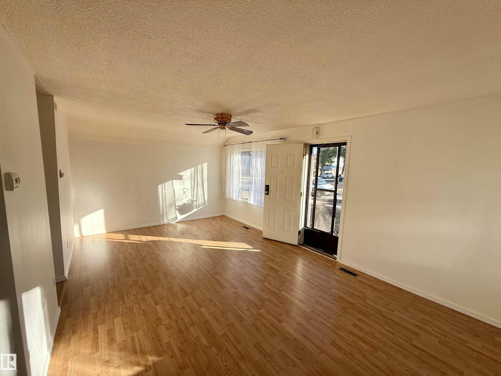 12248 105 St Nw, Edmonton, Alberta  T5G 2N8 - Photo 4 - E4462534