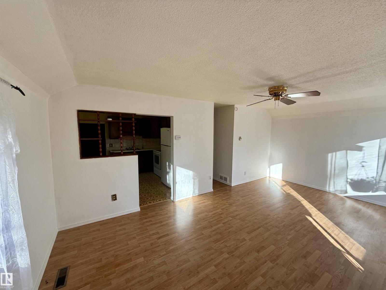 12248 105 St Nw, Edmonton, Alberta  T5G 2N8 - Photo 5 - E4462534