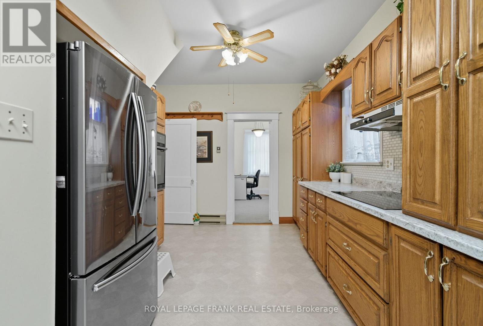 76 Bond Street W, Kawartha Lakes, Ontario  K9V 3R4 - Photo 16 - X12468918
