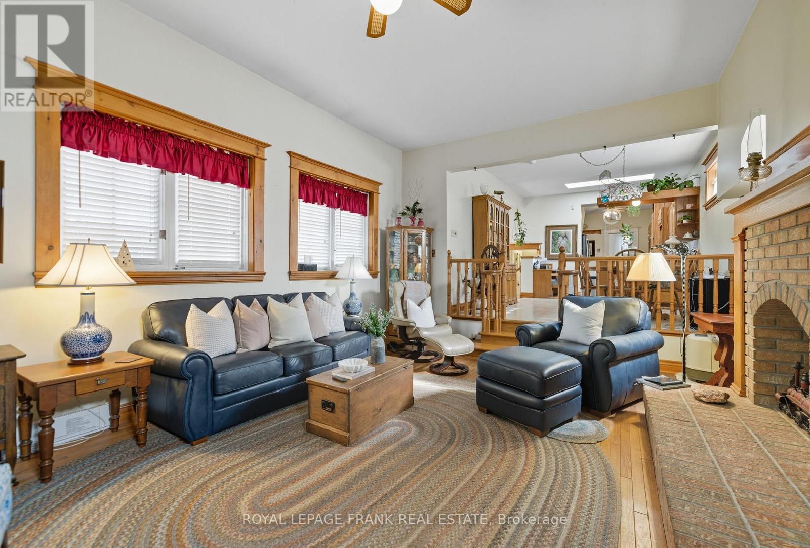 76 Bond Street W, Kawartha Lakes, Ontario  K9V 3R4 - Photo 19 - X12468918