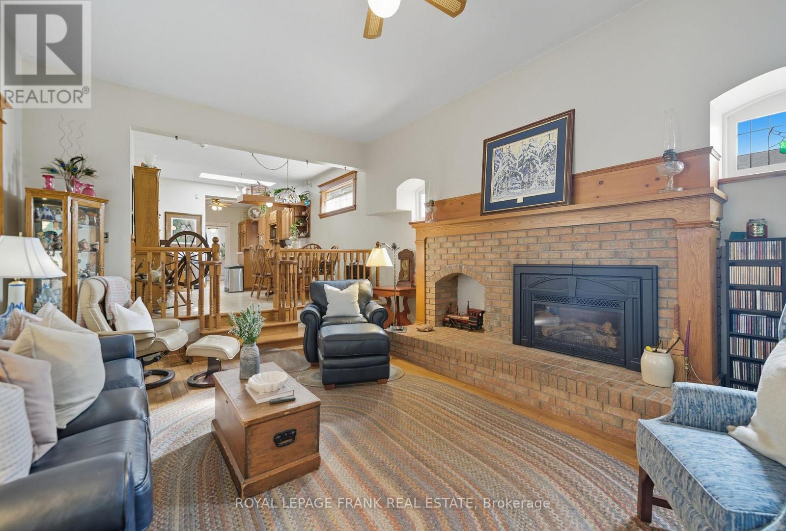 76 Bond Street W, Kawartha Lakes, Ontario  K9V 3R4 - Photo 20 - X12468918