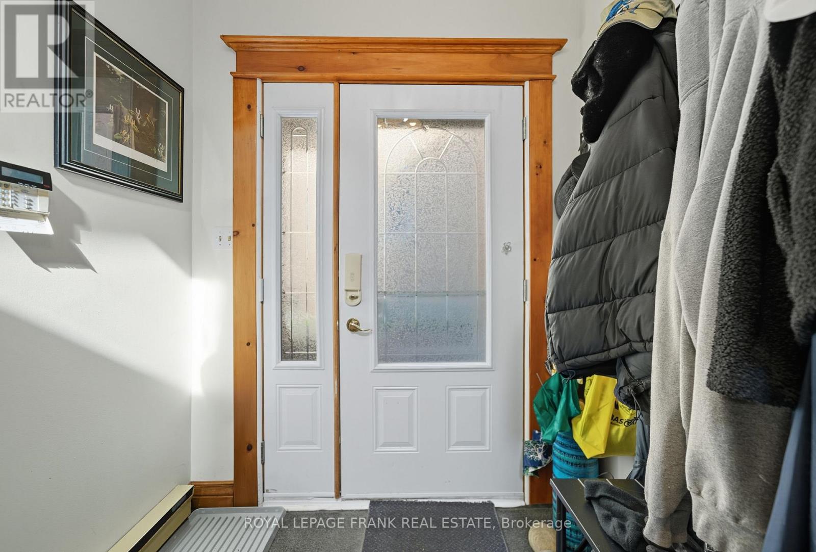 76 Bond Street W, Kawartha Lakes, Ontario  K9V 3R4 - Photo 23 - X12468918