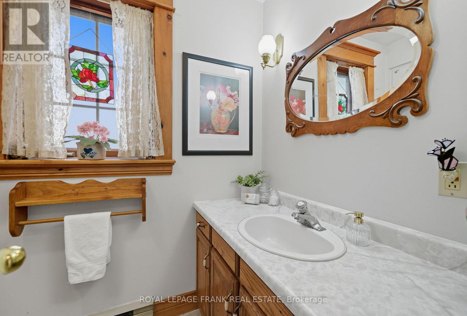 76 Bond Street W, Kawartha Lakes, Ontario  K9V 3R4 - Photo 24 - X12468918