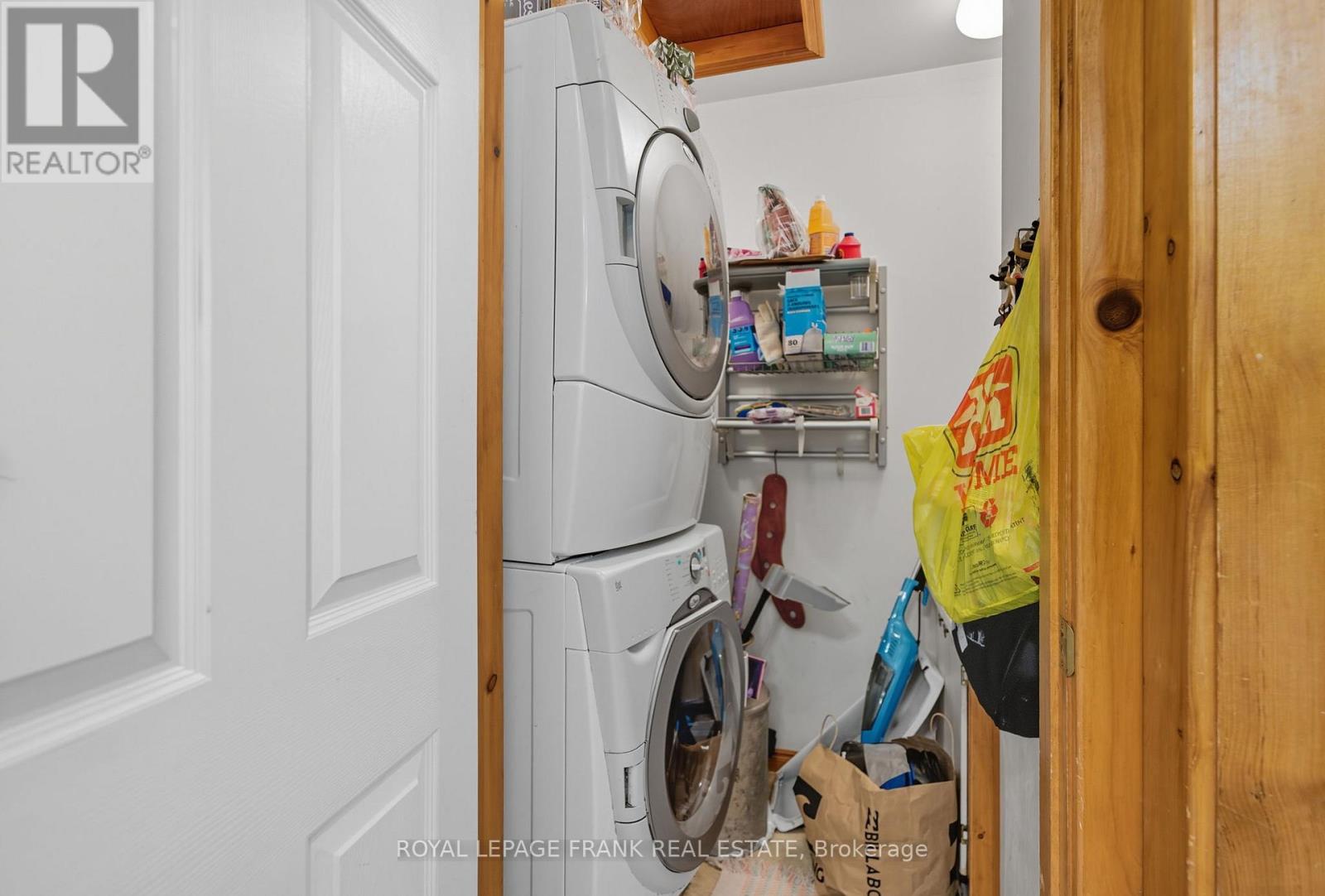 76 Bond Street W, Kawartha Lakes, Ontario  K9V 3R4 - Photo 25 - X12468918