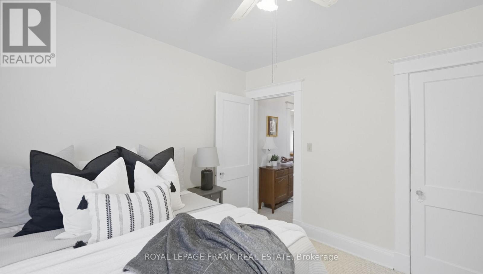 76 Bond Street W, Kawartha Lakes, Ontario  K9V 3R4 - Photo 29 - X12468918