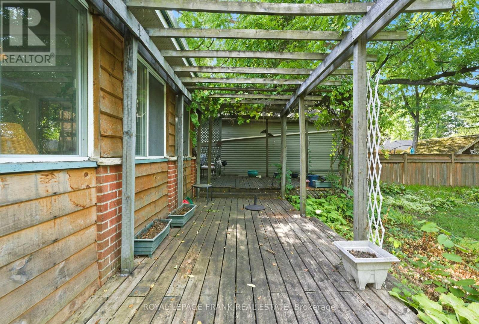 76 Bond Street W, Kawartha Lakes, Ontario  K9V 3R4 - Photo 35 - X12468918