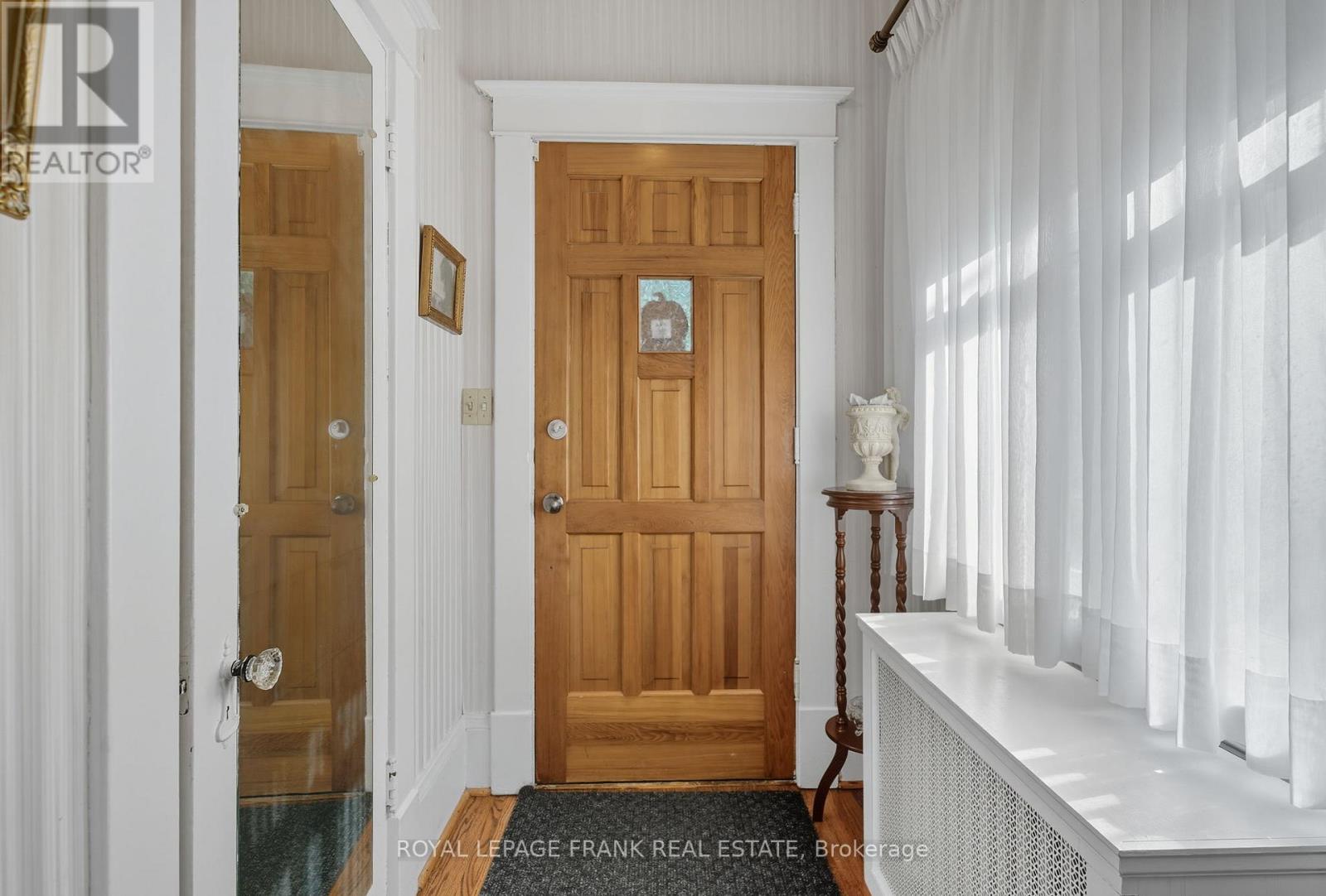 76 Bond Street W, Kawartha Lakes, Ontario  K9V 3R4 - Photo 4 - X12468918