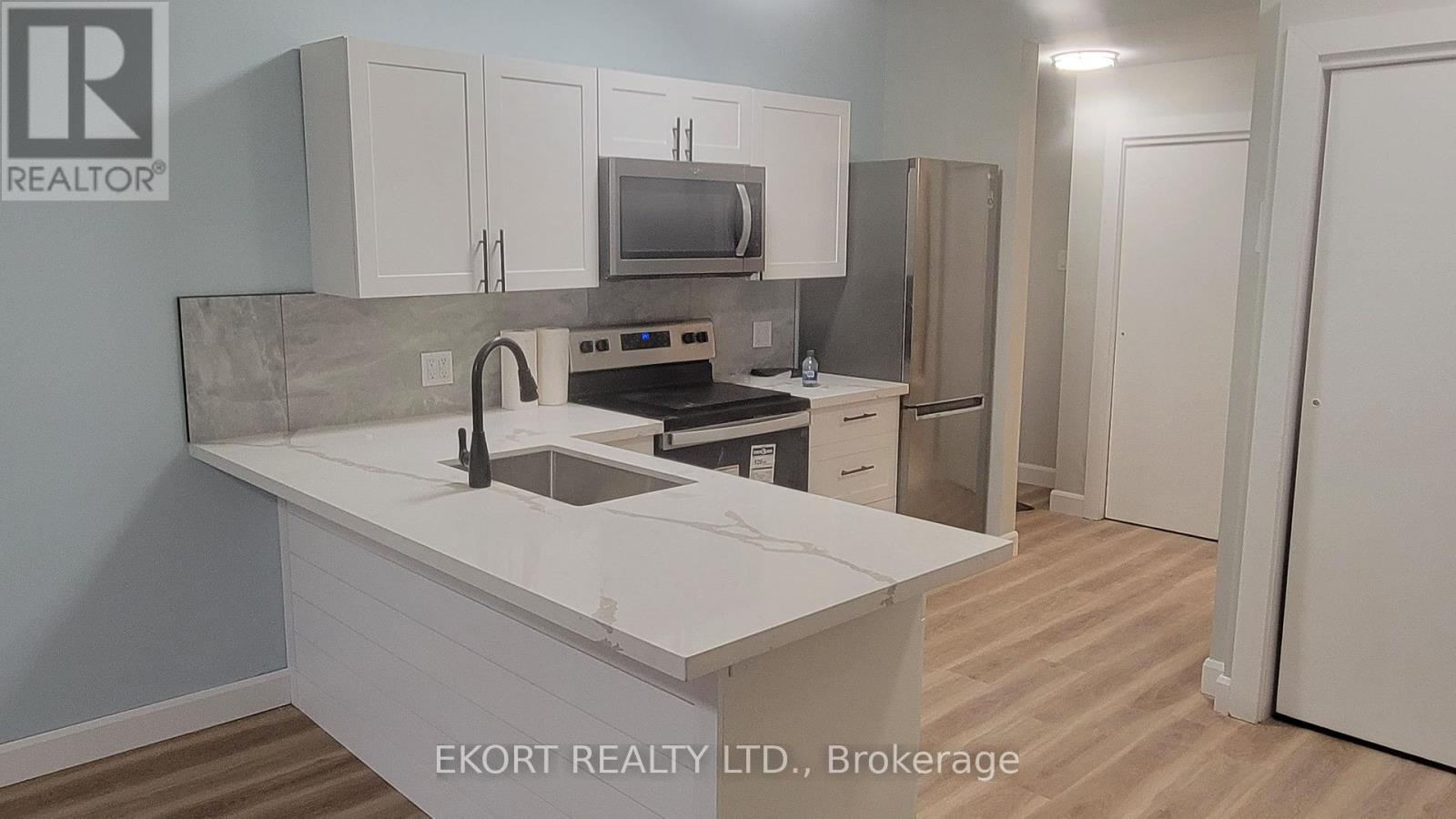 14 - 254 Main Street, Prince Edward County, Ontario  K0K 2T0 - Photo 2 - X12468990