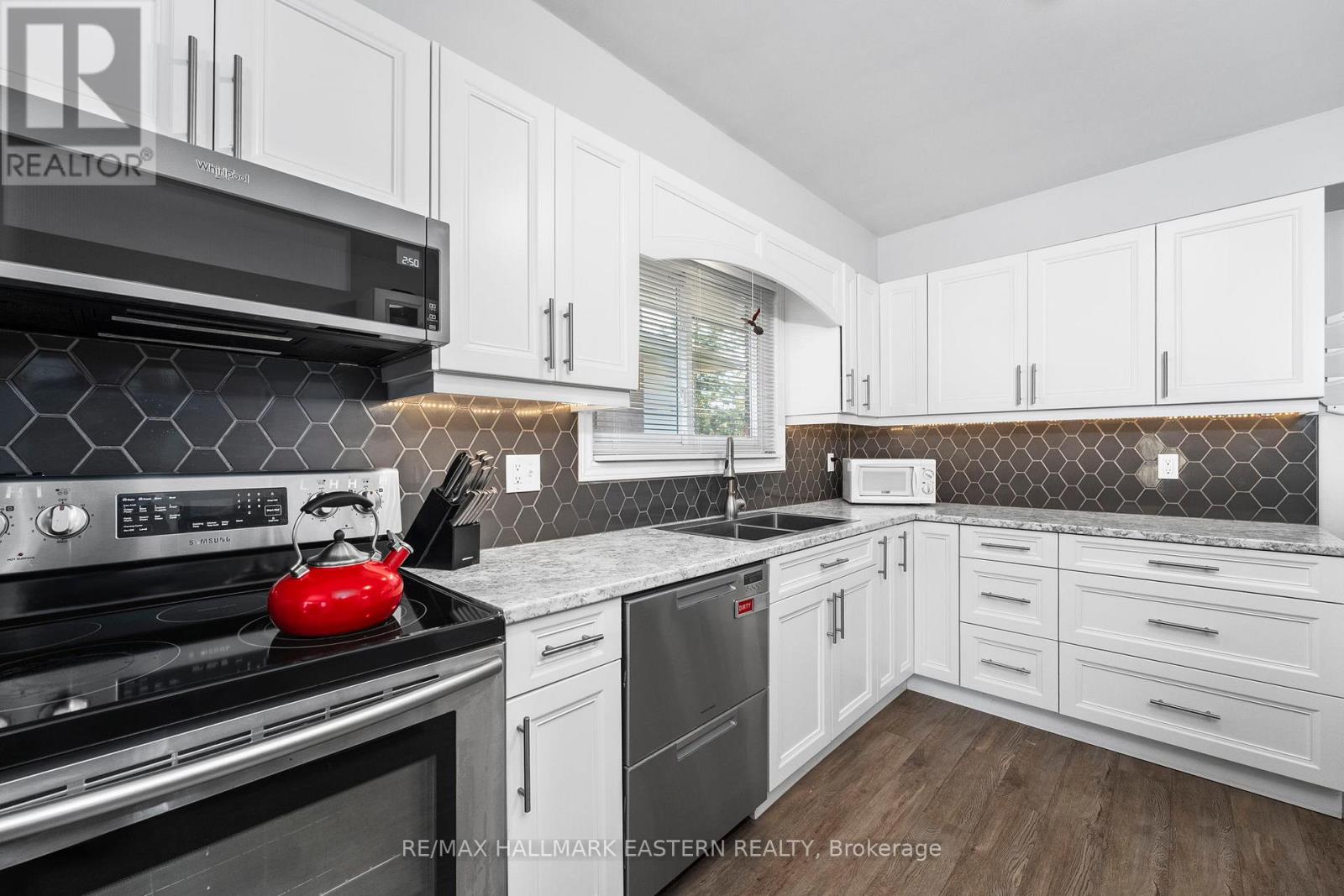 1275 Hopewell Avenue, Peterborough, Ontario  K9H 6T2 - Photo 12 - X12469033