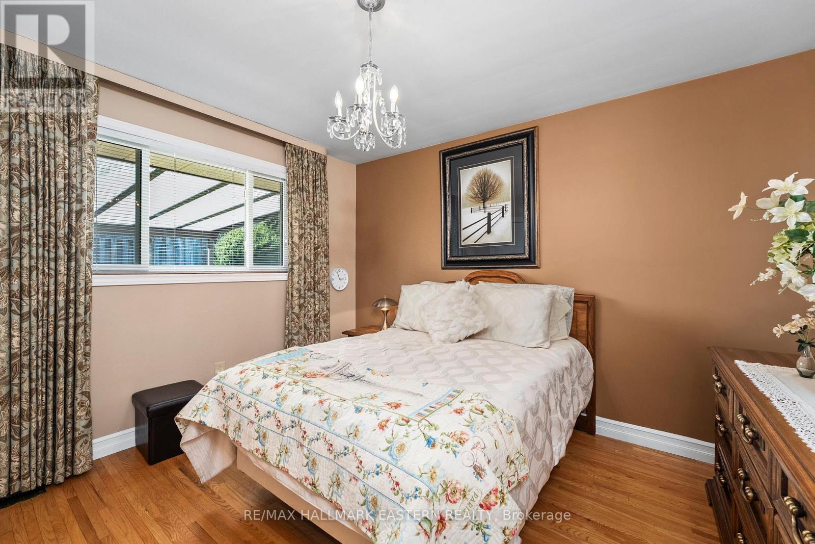 1275 Hopewell Avenue, Peterborough, Ontario  K9H 6T2 - Photo 19 - X12469033