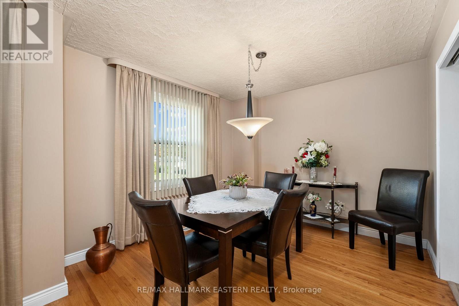 1275 Hopewell Avenue, Peterborough, Ontario  K9H 6T2 - Photo 8 - X12469033