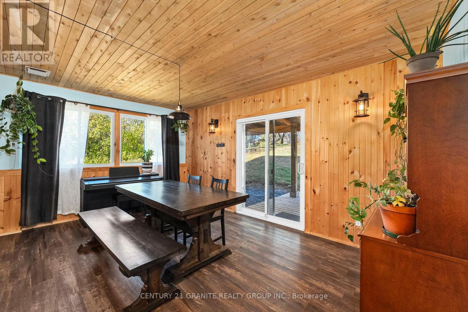 993 Detlor Road, Bancroft, Ontario  K0L 1C0 - Photo 14 - X12469064