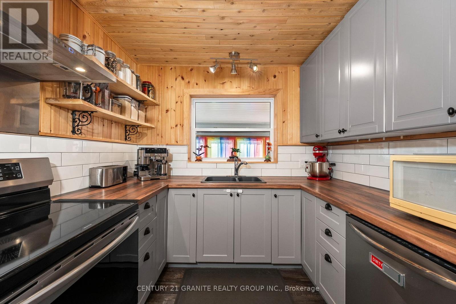 993 Detlor Road, Bancroft, Ontario  K0L 1C0 - Photo 5 - X12469064