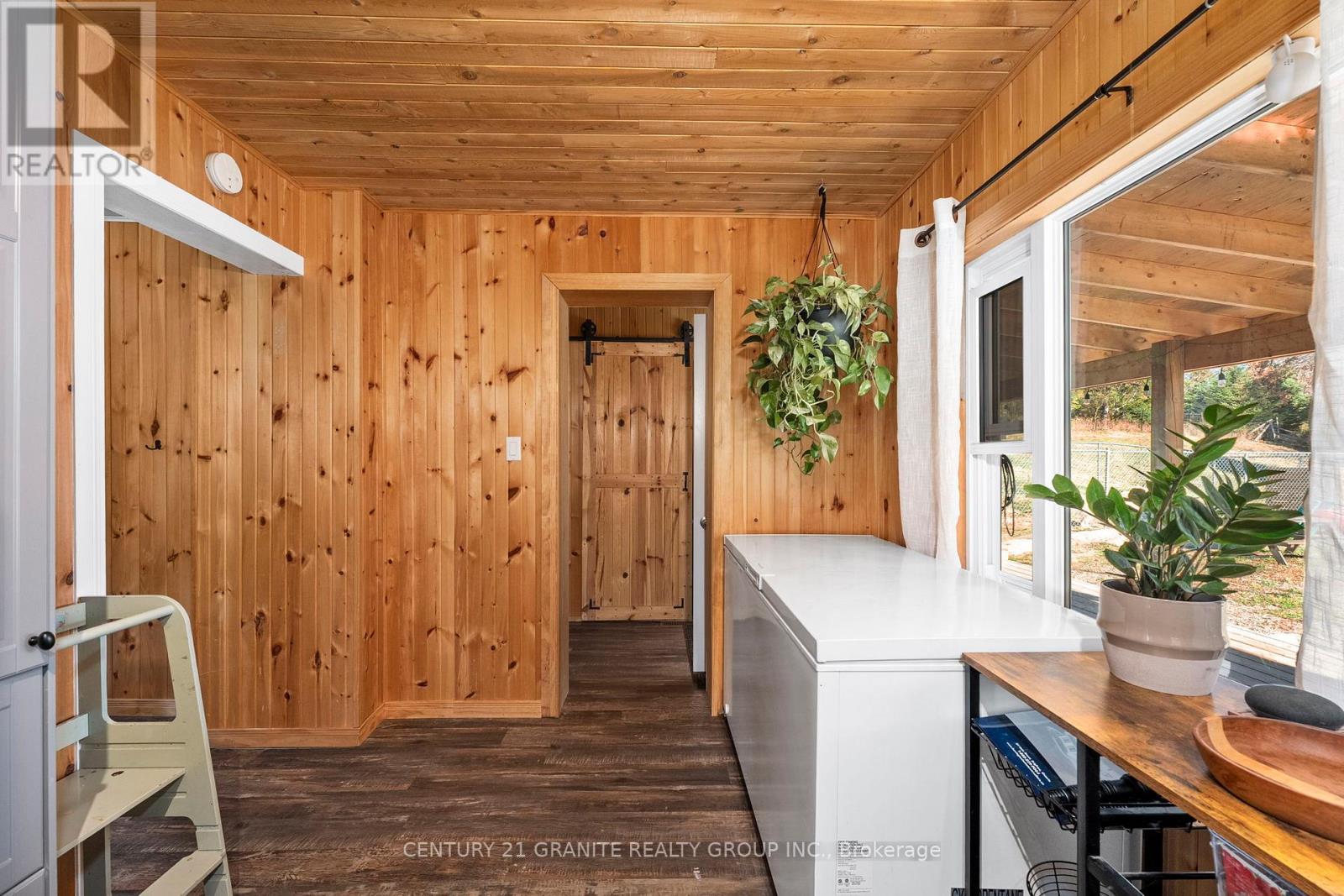 993 Detlor Road, Bancroft, Ontario  K0L 1C0 - Photo 6 - X12469064