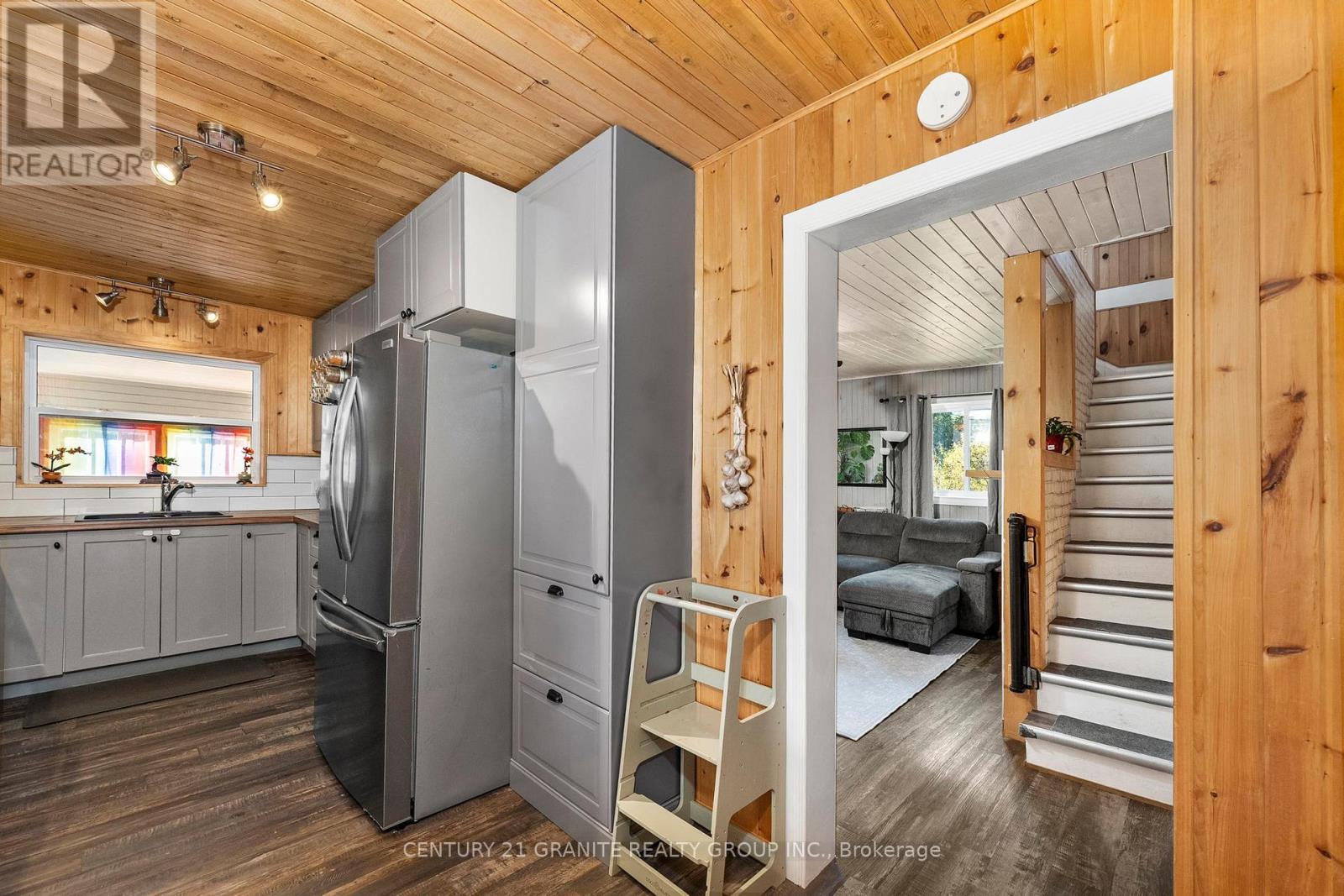 993 Detlor Road, Bancroft, Ontario  K0L 1C0 - Photo 8 - X12469064