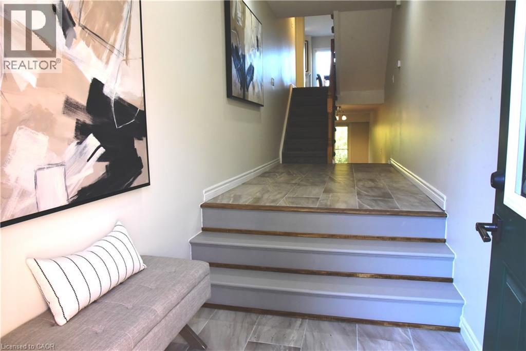 42 Green Valley Drive Unit# 19, Kitchener, Ontario  N2P 2C3 - Photo 2 - 40779323