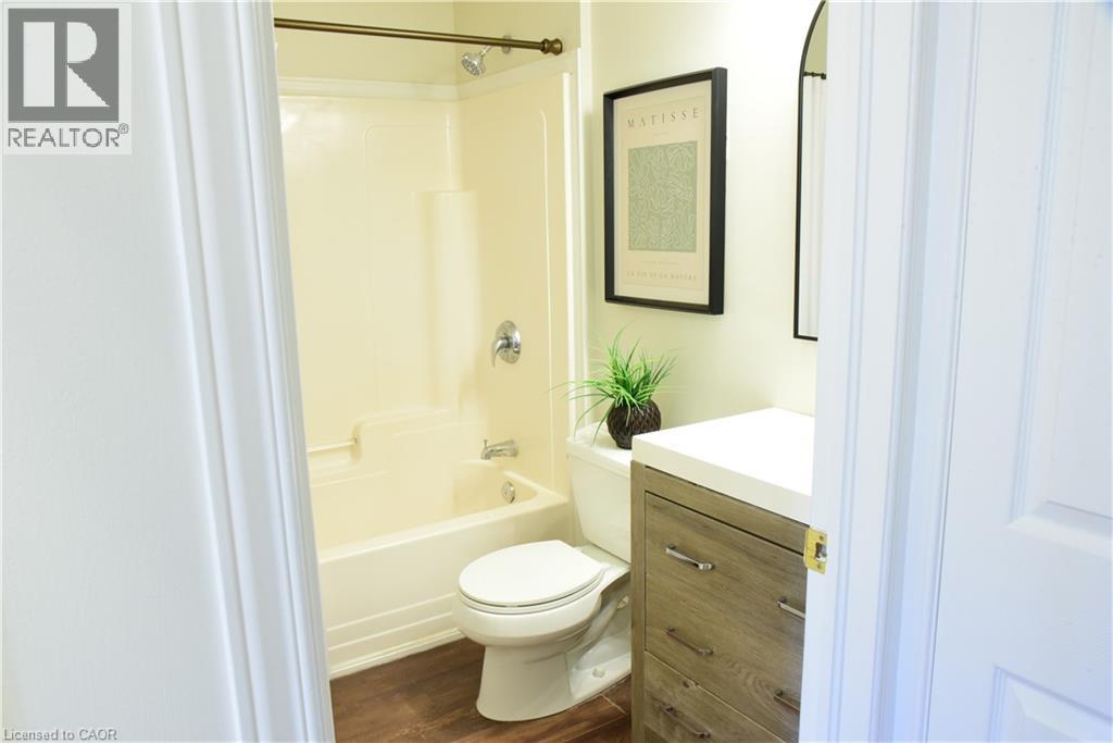 42 Green Valley Drive Unit# 19, Kitchener, Ontario  N2P 2C3 - Photo 13 - 40779323