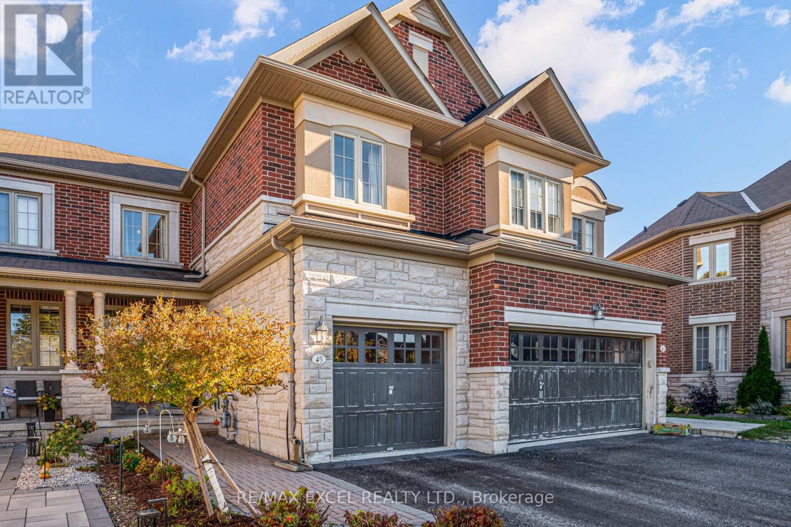 45 Cedarcrest Crescent, Richmond Hill, Ontario  L4S 2P6 - Photo 2 - N12468872