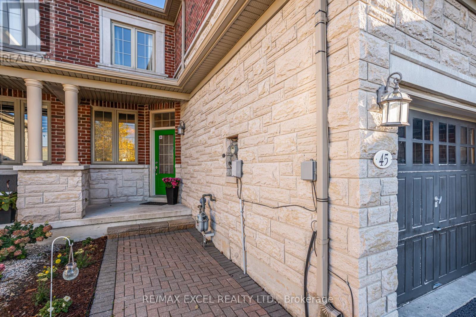 45 Cedarcrest Crescent, Richmond Hill, Ontario  L4S 2P6 - Photo 4 - N12468872