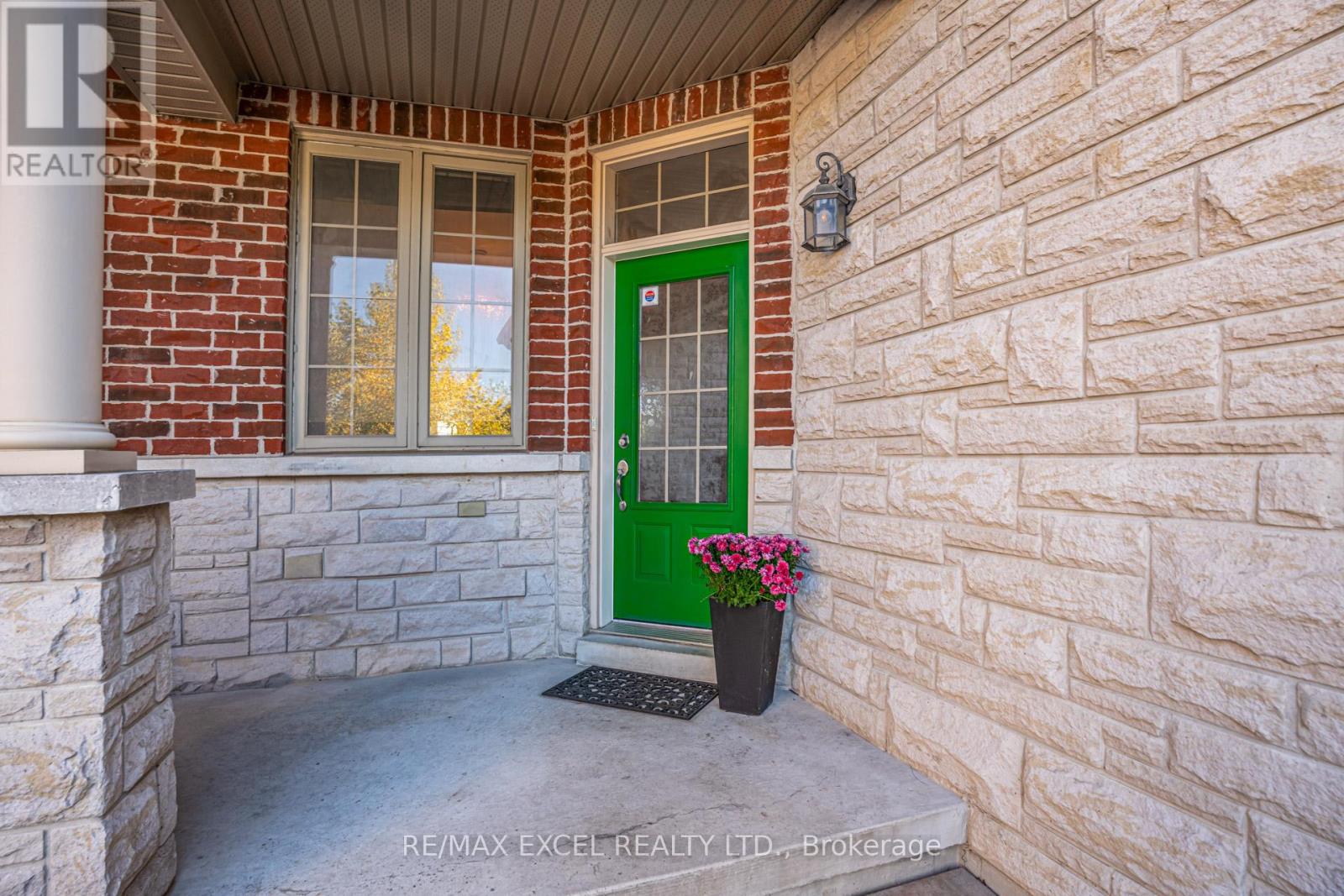 45 Cedarcrest Crescent, Richmond Hill, Ontario  L4S 2P6 - Photo 5 - N12468872