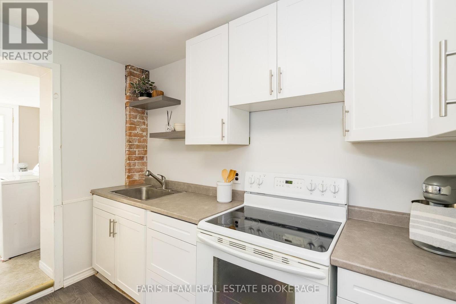 409 Dominion Avenue, Midland, Ontario  L4R 1P2 - Photo 7 - S12468850