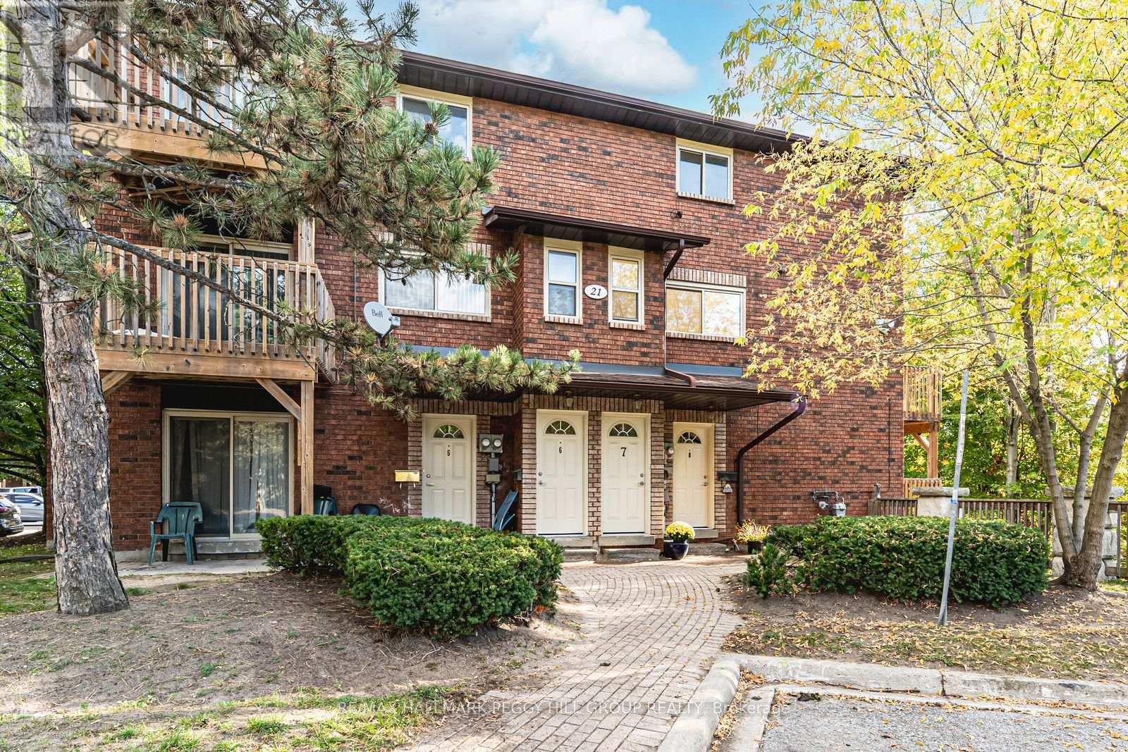 7 - 21 EVERGREEN COURT, Barrie, Ontario