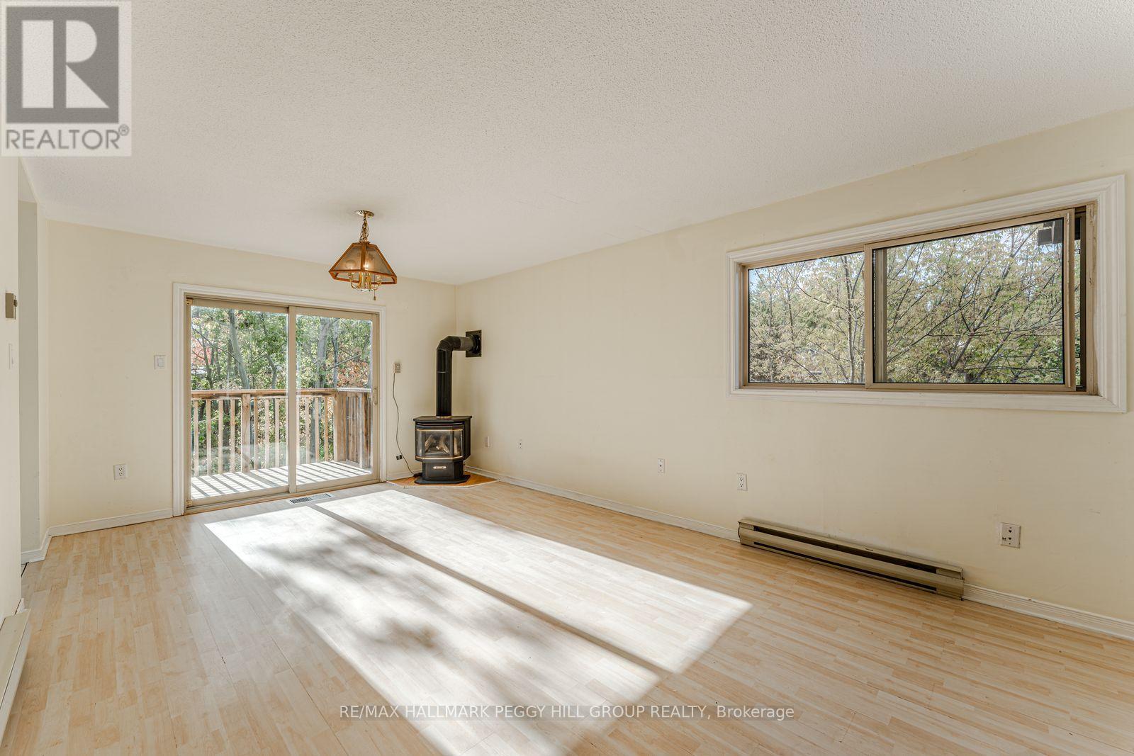7 - 21 Evergreen Court, Barrie, Ontario  L4N 6W8 - Photo 3 - S12468877