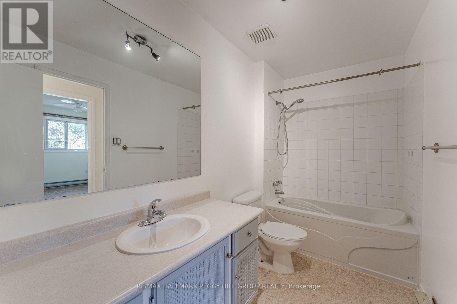 7 - 21 Evergreen Court, Barrie, Ontario  L4N 6W8 - Photo 8 - S12468877