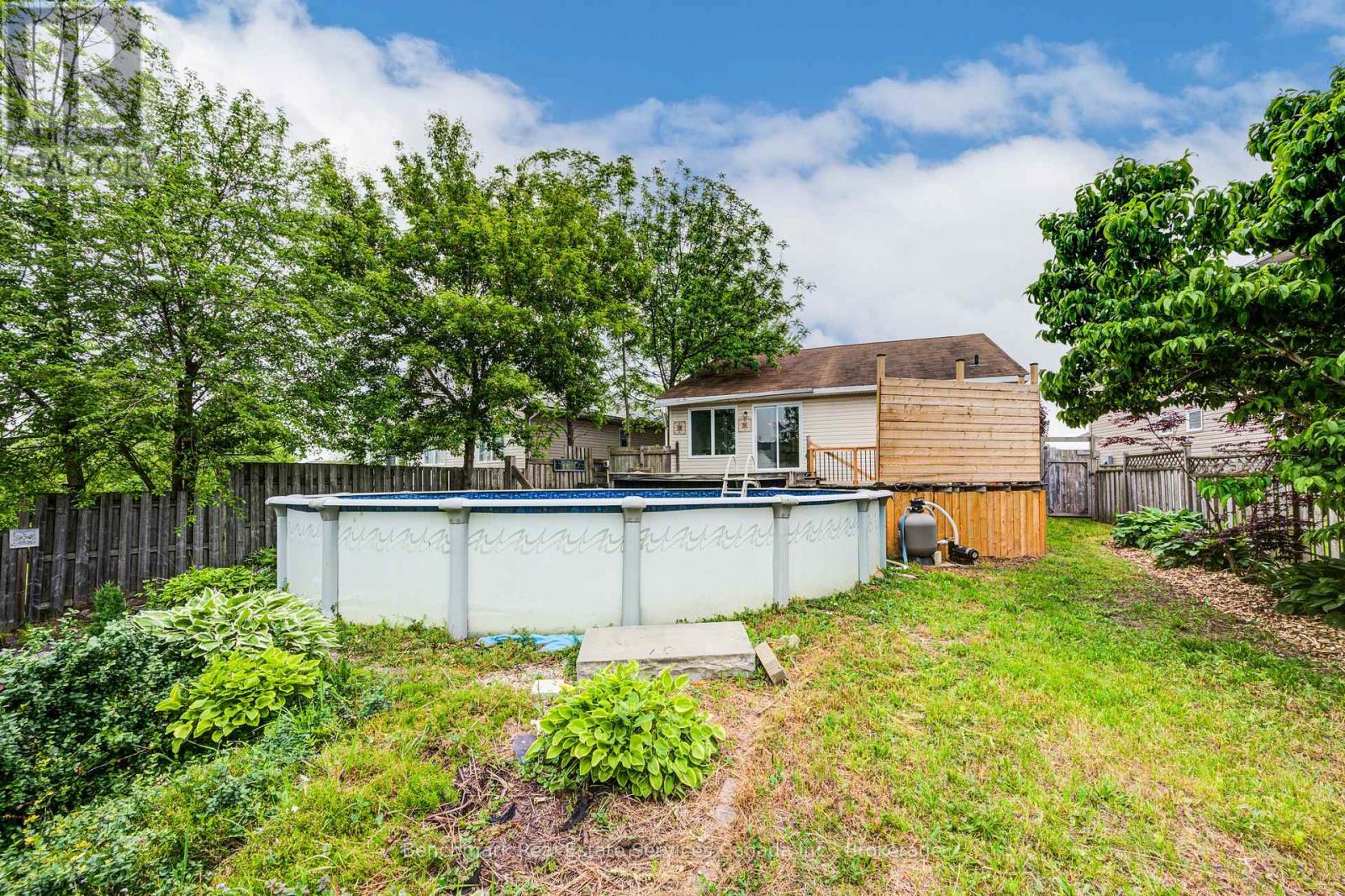 10 Tara Court, Aylmer, Ontario  N5H 0A1 - Photo 33 - X12468994