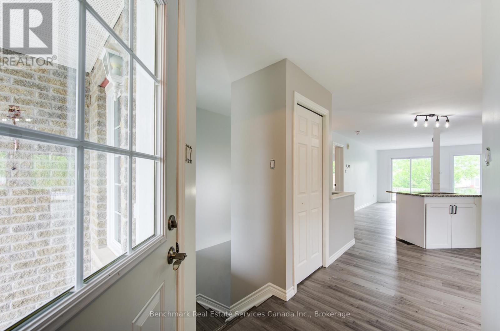 10 Tara Court, Aylmer, Ontario  N5H 0A1 - Photo 6 - X12468994