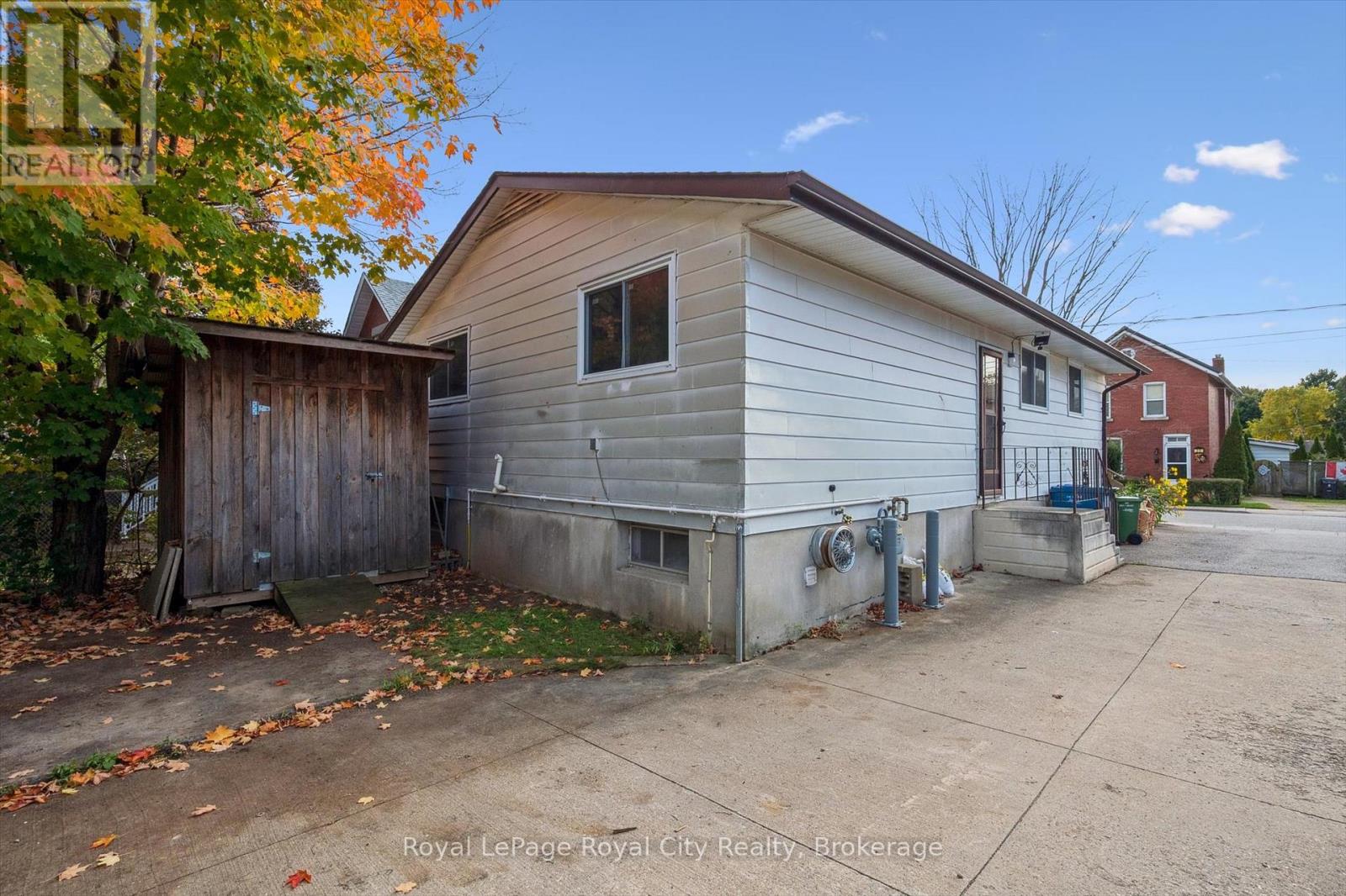 24 Hooper Street, Guelph (St. Patrick's Ward), Ontario  N1E 5W5 - Photo 43 - X12469042
