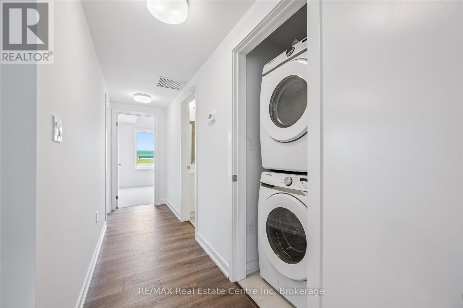 62 - 940 St David Street N, Centre Wellington (Fergus), Ontario  N1M 0L7 - Photo 6 - X12469050