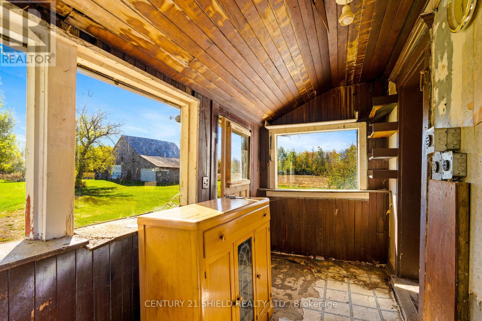 14244 County Rd 18 Road, South Stormont, Ontario  K0C 1M0 - Photo 22 - X12469060