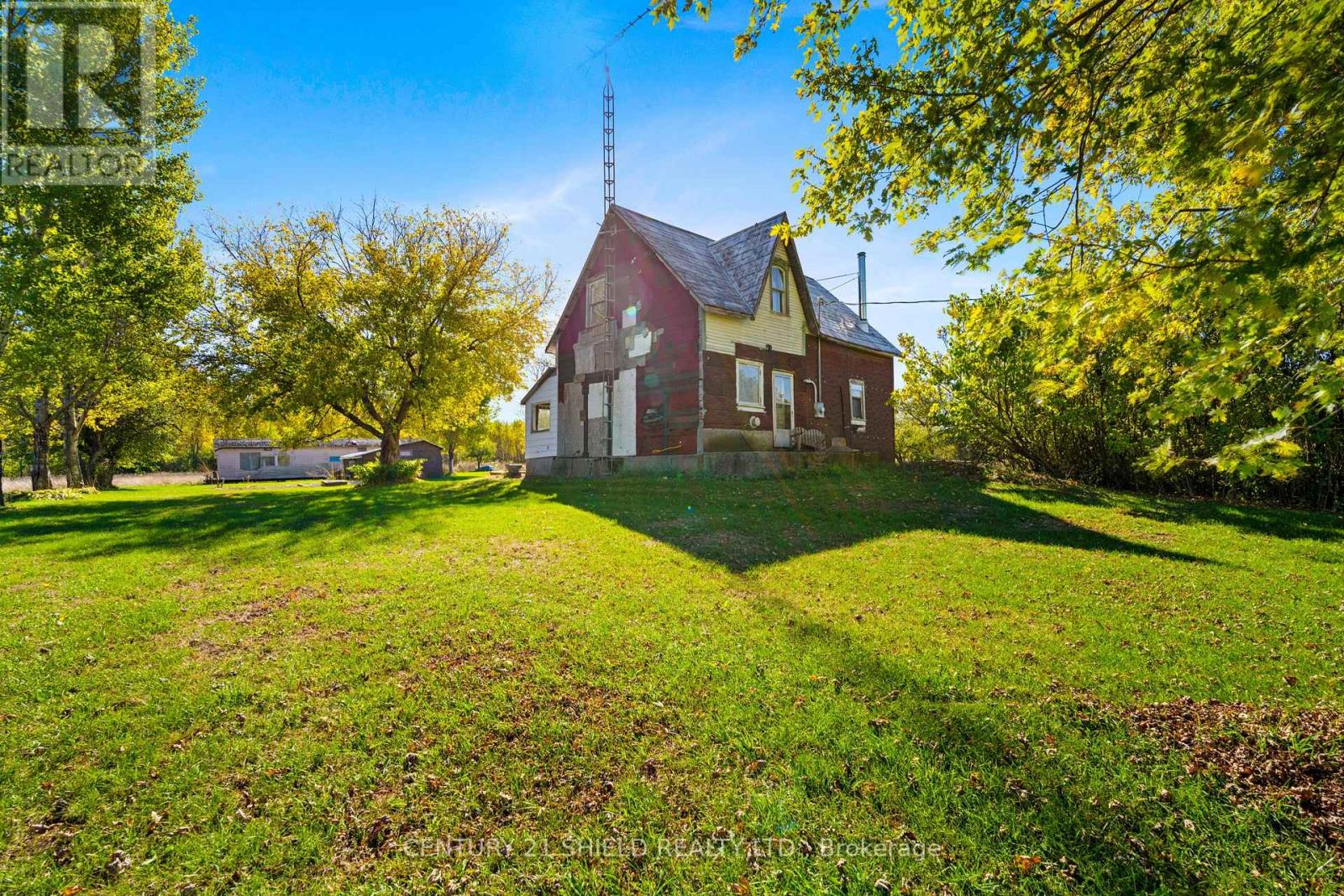 14244 County Rd 18 Road, South Stormont, Ontario  K0C 1M0 - Photo 3 - X12469060