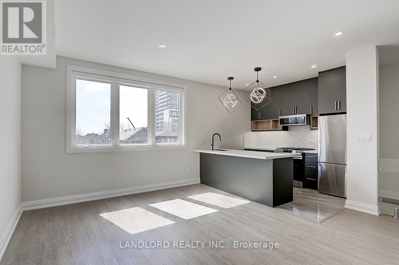 Upper - 82 Livingstone Avenue, Toronto, Ontario  M6E 2L8 - Photo 11 - W12468833