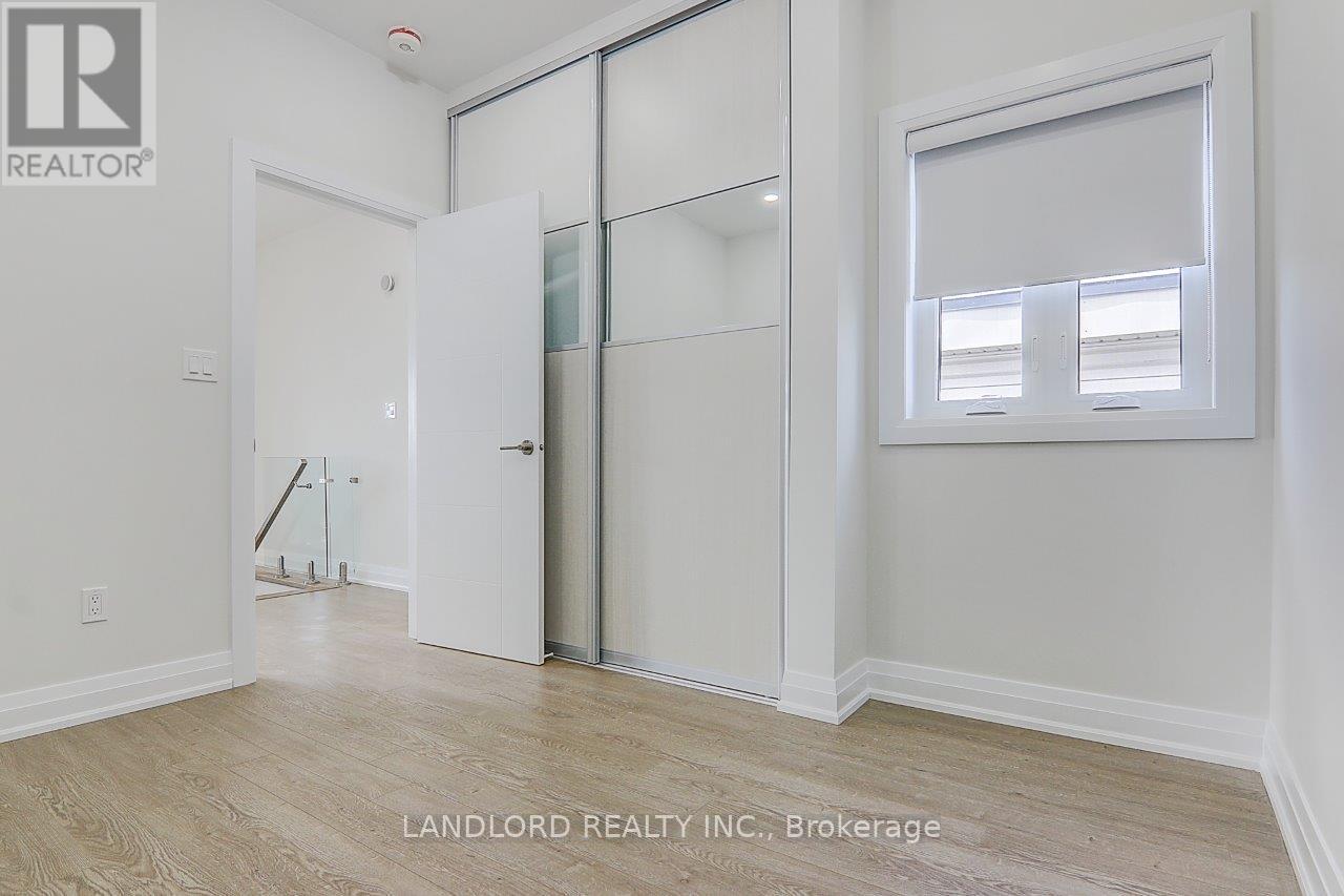 Upper - 82 Livingstone Avenue, Toronto, Ontario  M6E 2L8 - Photo 17 - W12468833