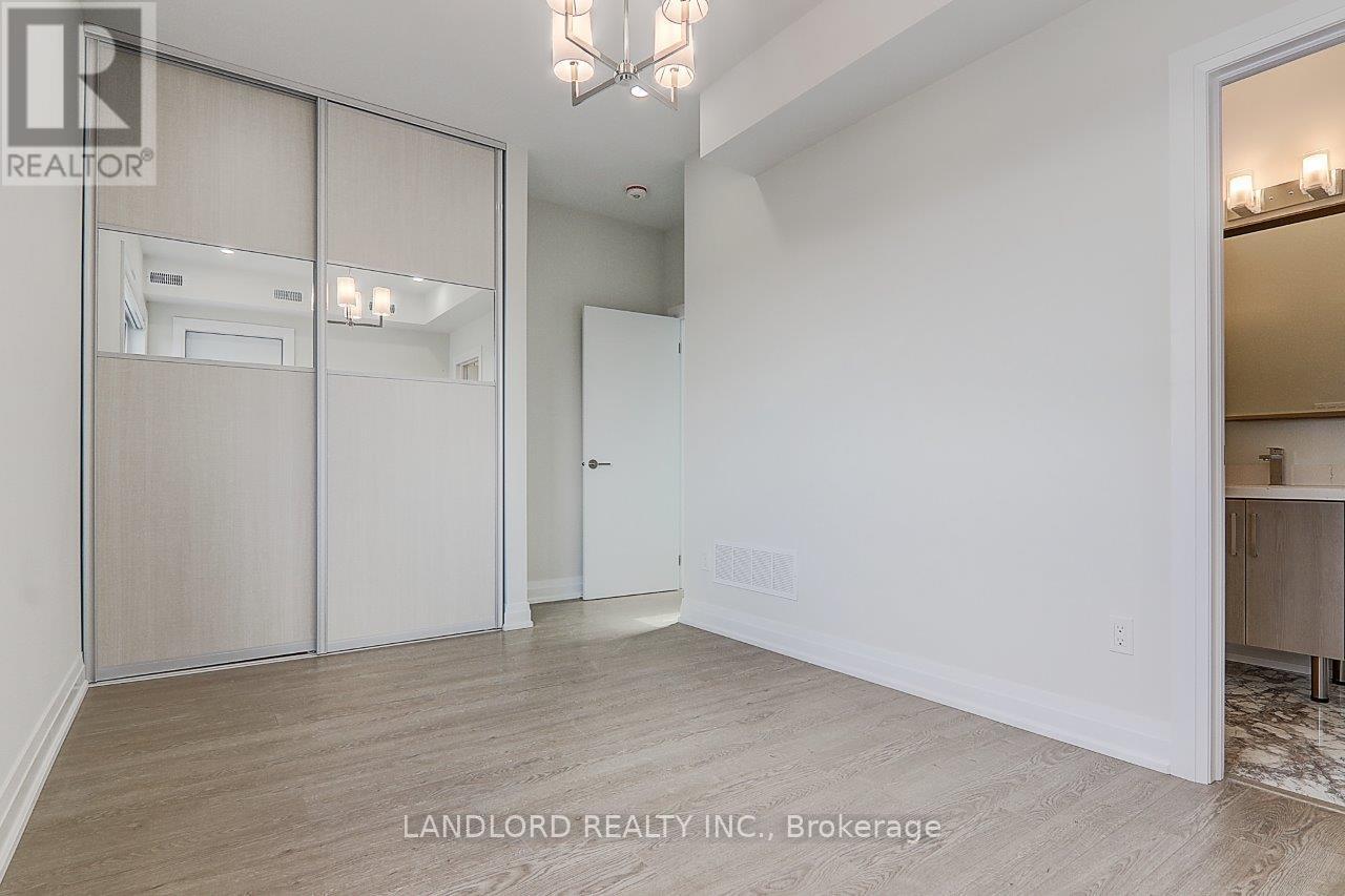 Upper - 82 Livingstone Avenue, Toronto, Ontario  M6E 2L8 - Photo 26 - W12468833