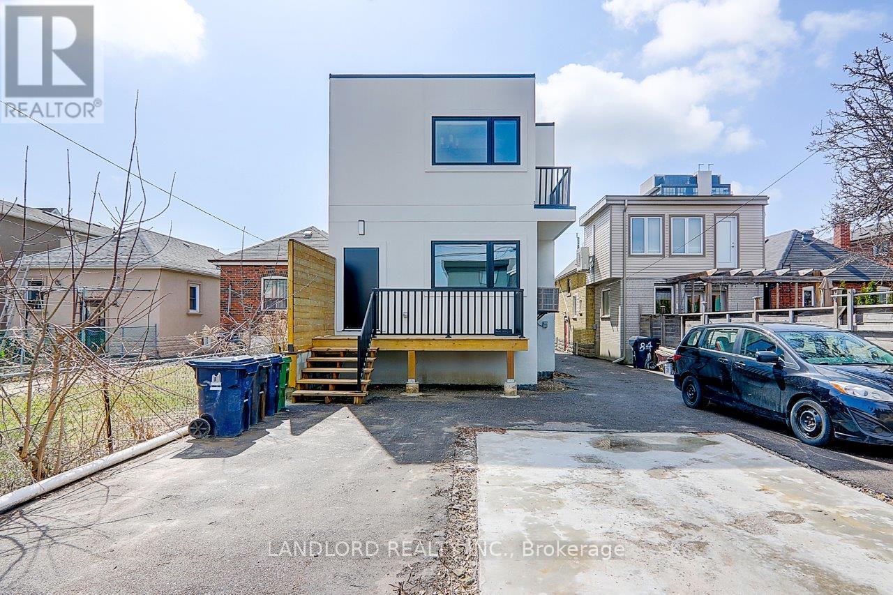 Upper - 82 Livingstone Avenue, Toronto, Ontario  M6E 2L8 - Photo 30 - W12468833