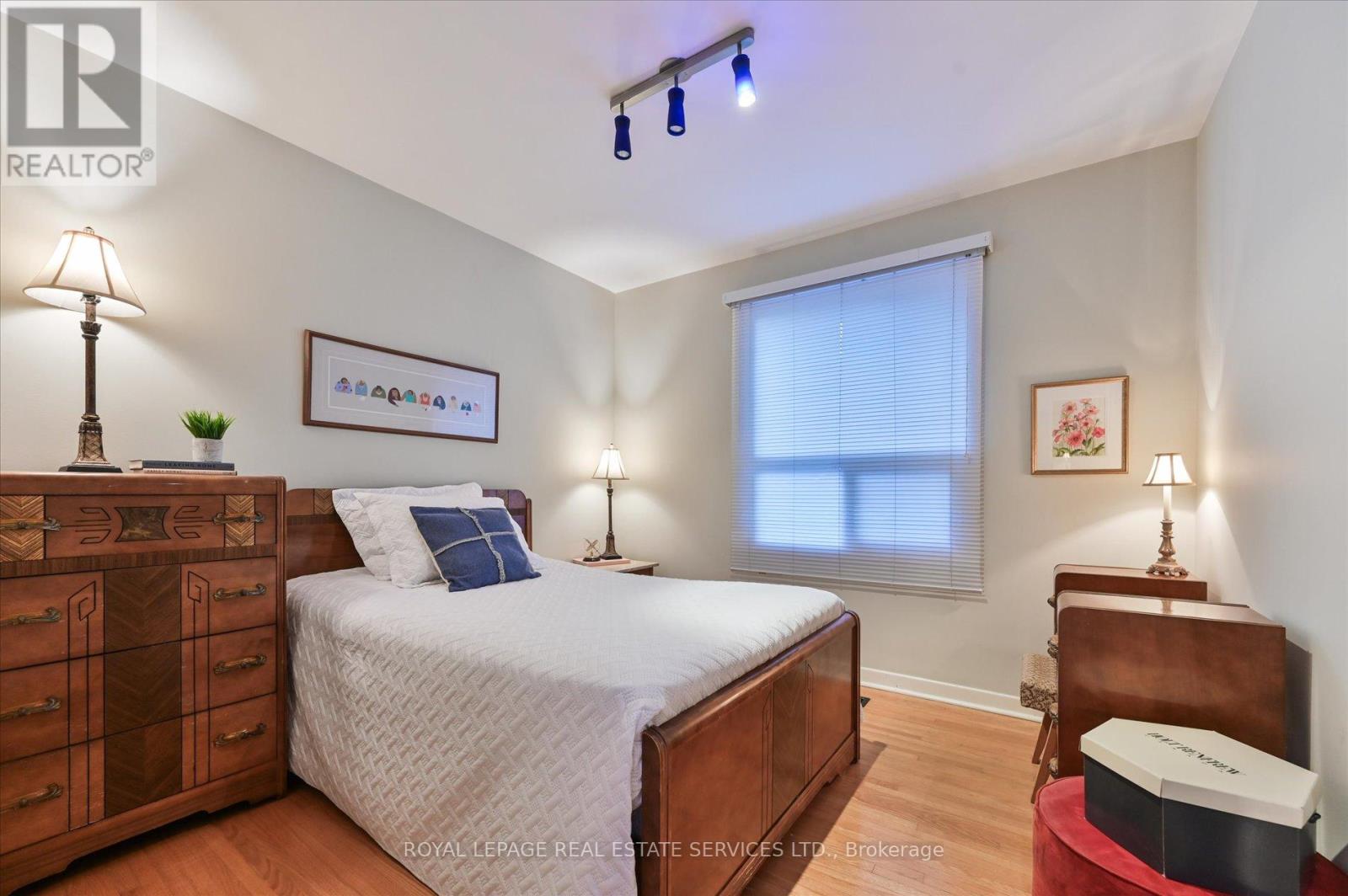 20 Widdicombe Hill, Toronto, Ontario  M9R 1B3 - Photo 21 - W12468837