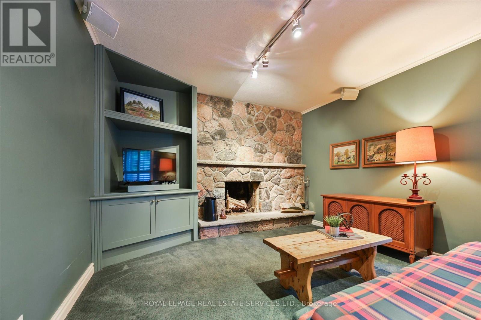20 Widdicombe Hill, Toronto, Ontario  M9R 1B3 - Photo 23 - W12468837