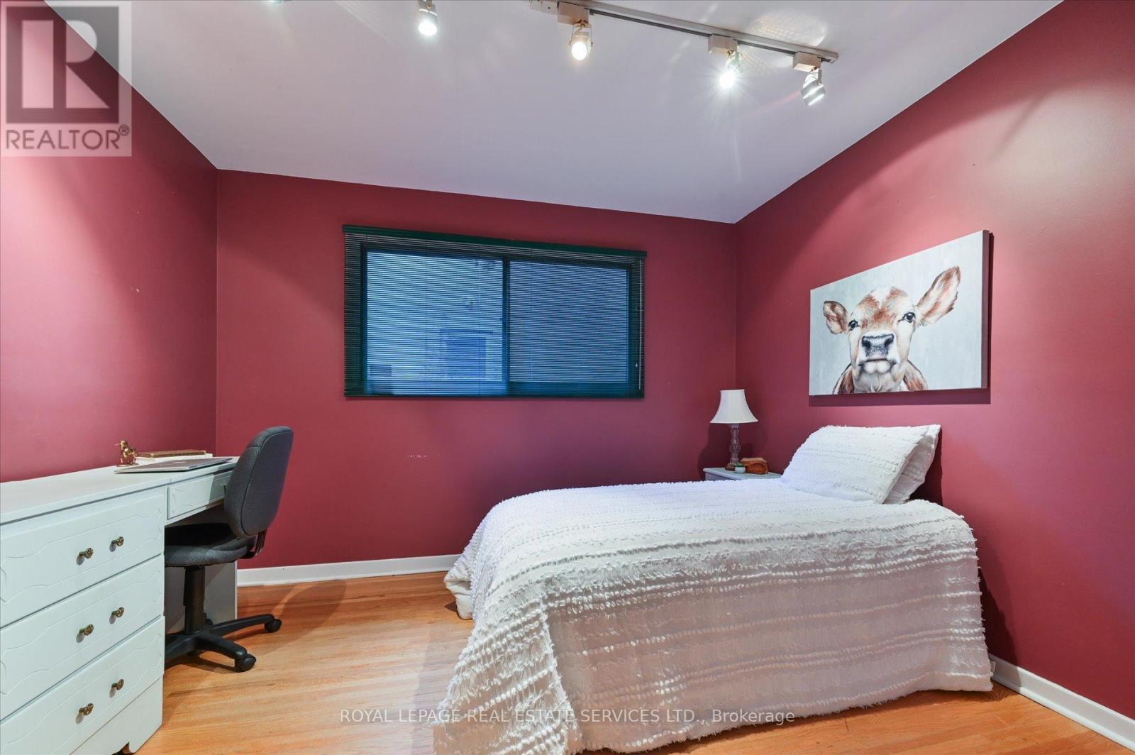 20 Widdicombe Hill, Toronto, Ontario  M9R 1B3 - Photo 25 - W12468837