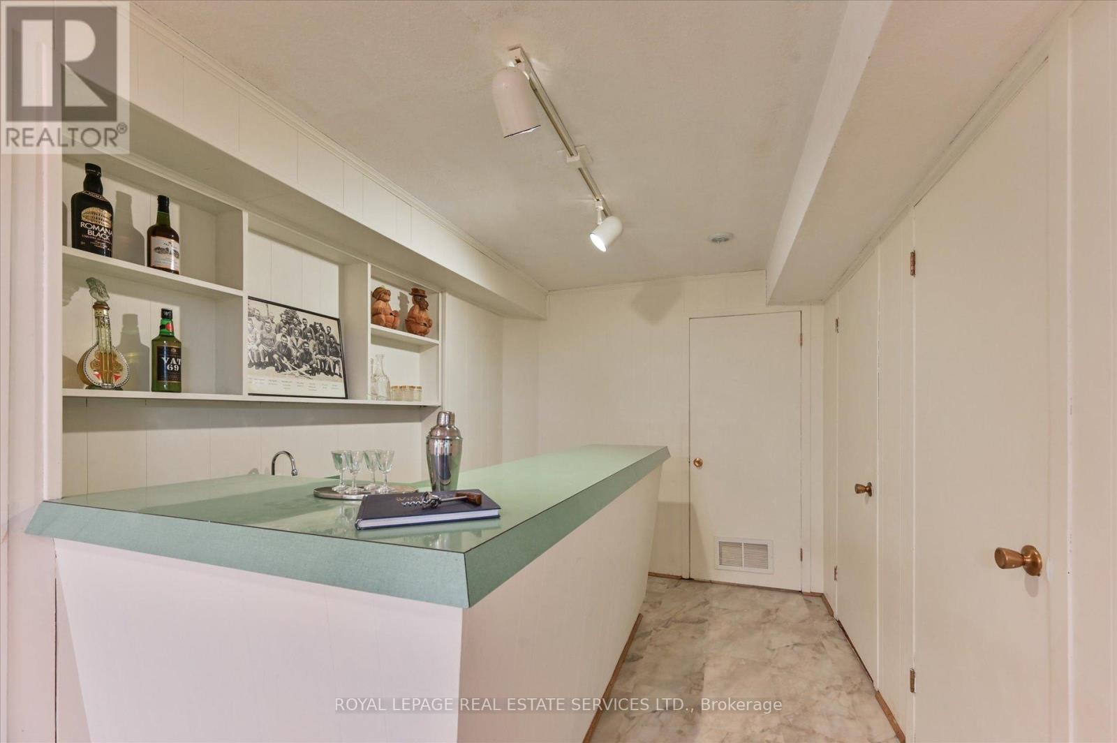 20 Widdicombe Hill, Toronto, Ontario  M9R 1B3 - Photo 28 - W12468837